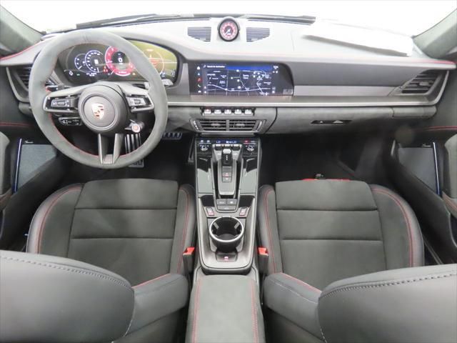 Thumbnail: 2026 Porsche 911 - 15