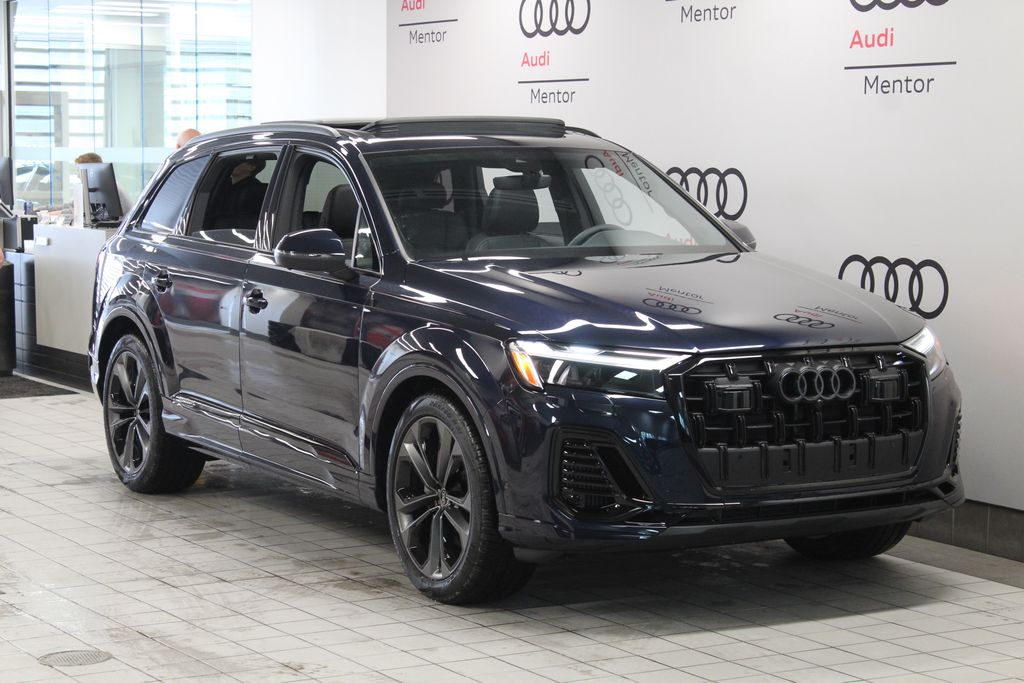 Thumbnail: 2026 Audi Q7 - 8