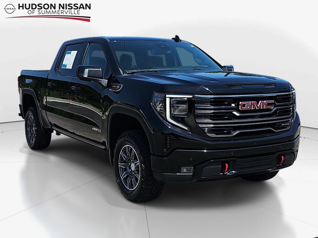 2025 GMC Sierra 1500 AT4 Crew Cab 4WD