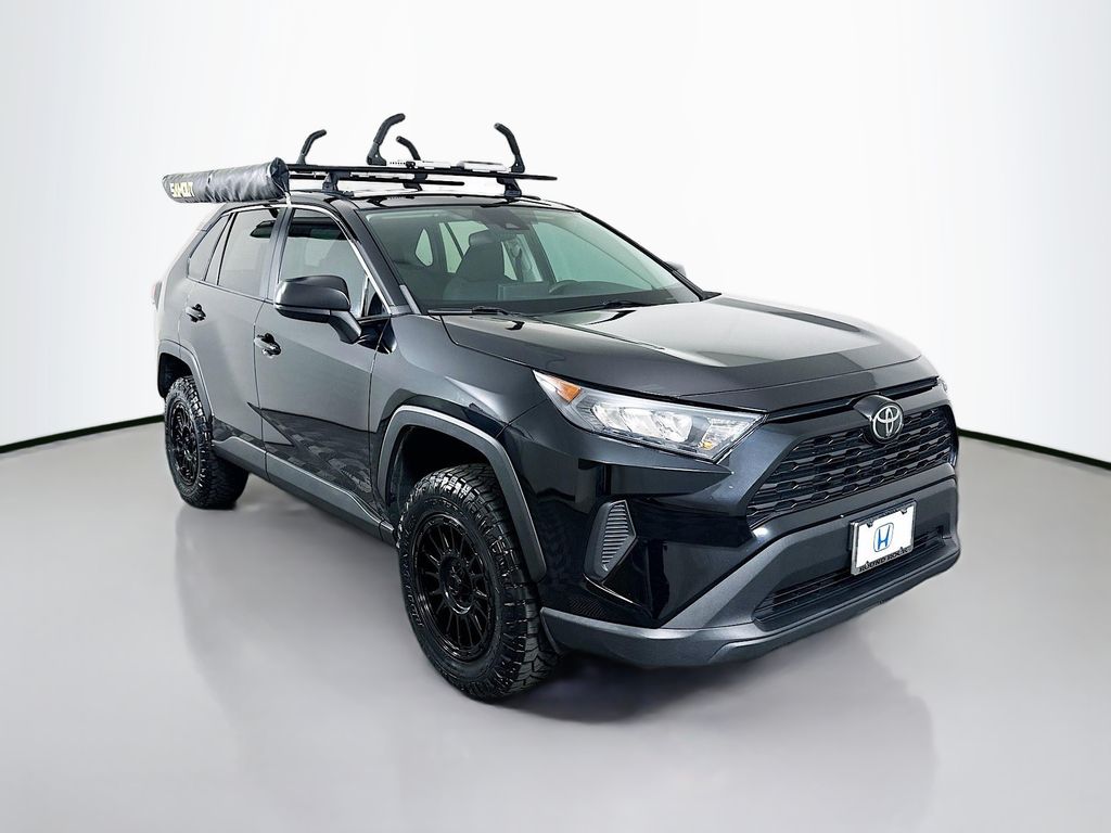 Thumbnail: 2022 Toyota RAV4 - 3