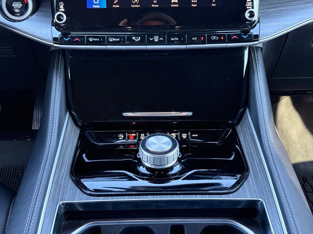 Used Car 2024 Jeep Wagoneer  Series Ii For Sale Under $40,000 In San Marcos, Texas