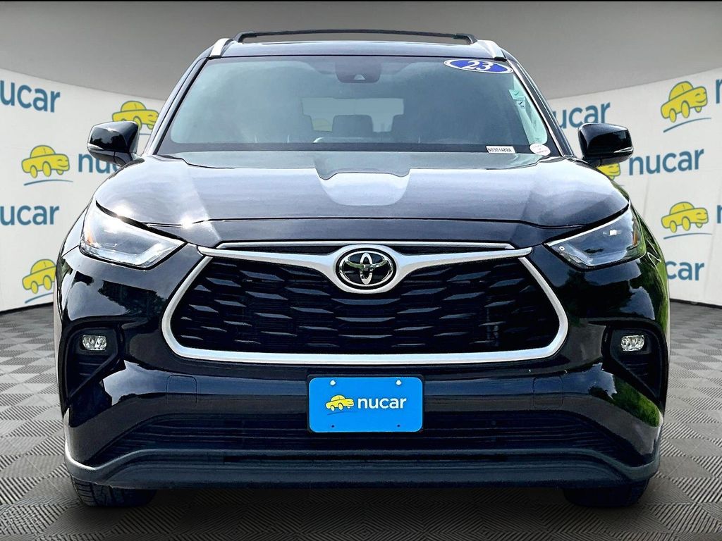 2023 Toyota Highlander — photo 2