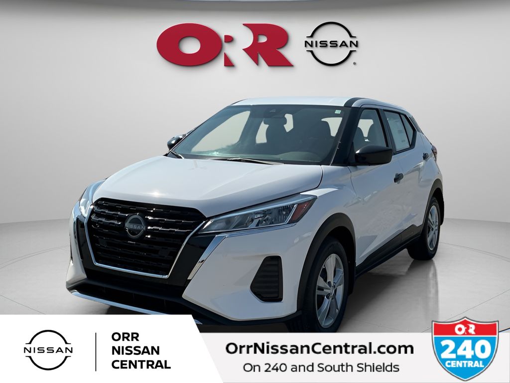 Used 2025 Nissan Kicks Play