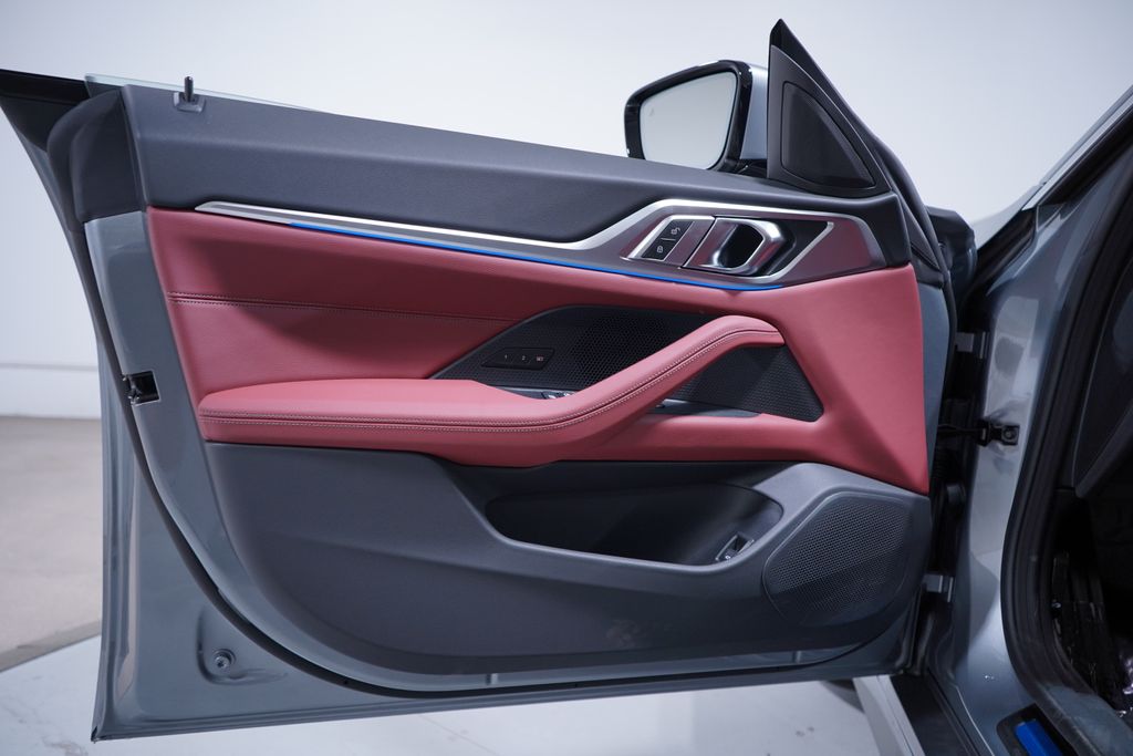 Thumbnail: 2026 BMW i4 - 15