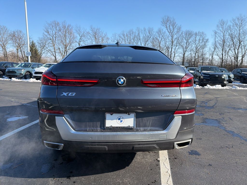 Thumbnail: 2021 BMW X6 - 4