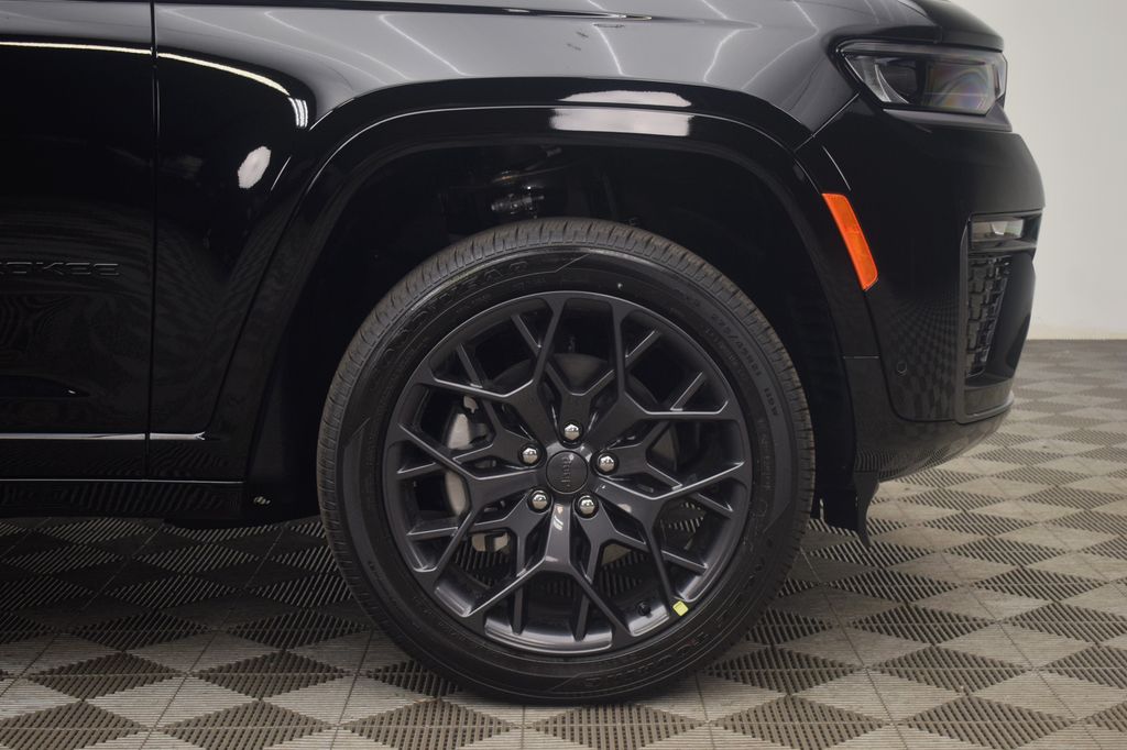 new 2026 Jeep Grand Cherokee L car, priced at $62,018