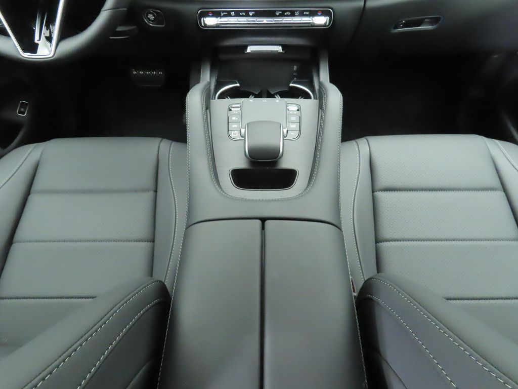 Thumbnail: 2026 Mercedes-Benz GLE - 16