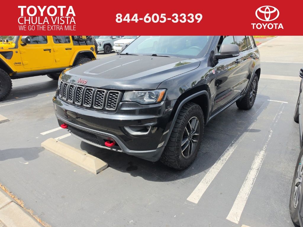 Diamond Black Crystal Pearlcoat 2019 Jeep Grand Cherokee Trailhawk 4WD SUV / Crossover Four-Wheel Drive 8-Speed Automatic