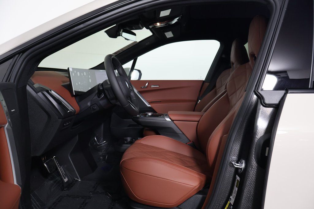 Thumbnail: 2026 BMW iX - 5