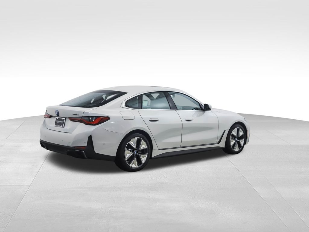 Thumbnail: 2025 BMW i4 - 5