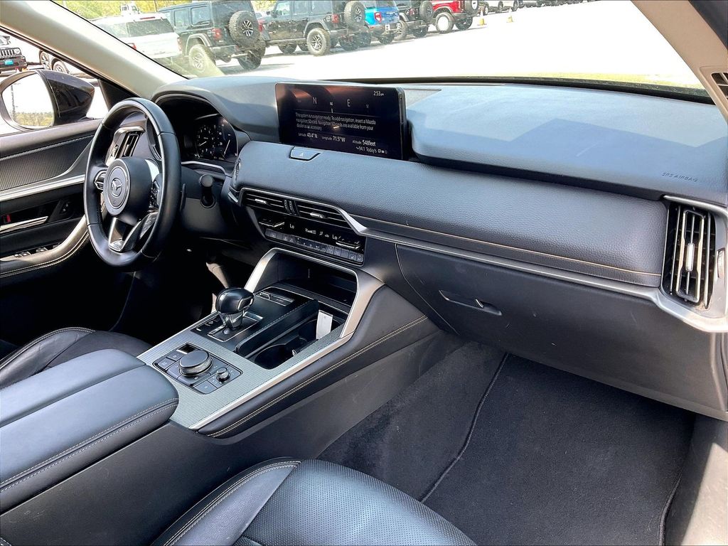 2025 Mazda CX-90 — photo 13