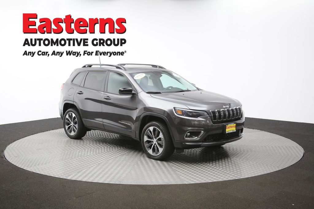 Used 2022 Gray Jeep Limited image 50
