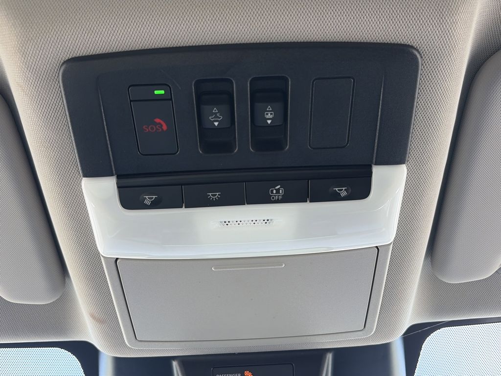 Used 2025 Nissan Rogue SUV