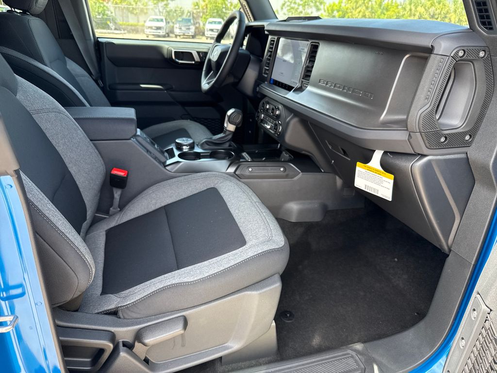 2025 Ford Bronco Big Bend photo 15