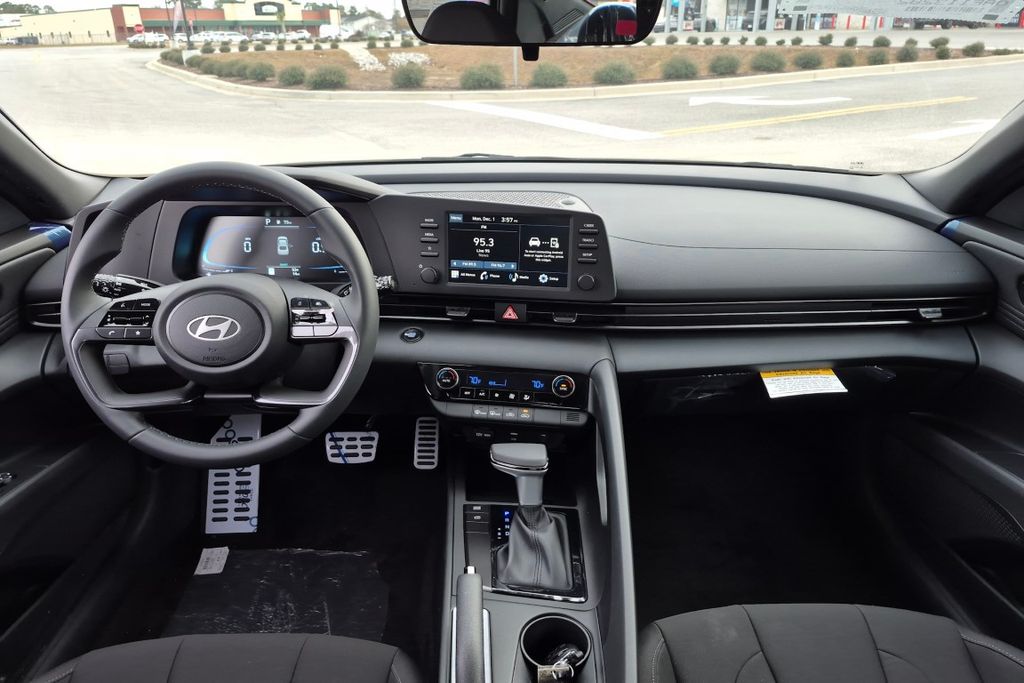 New 2026 Black Hyundai SEL Sport Plus image 21