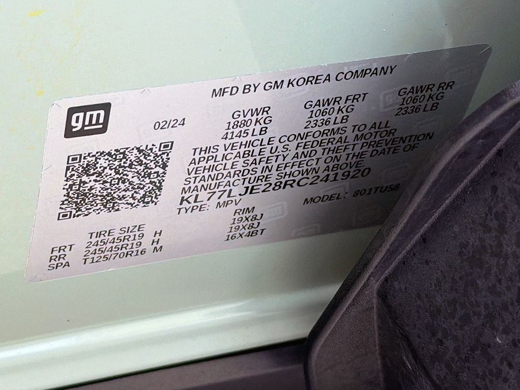 Used 2024 Green Chevrolet 2RS image 37