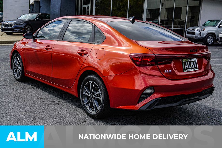 2023 Kia Forte LXS photo 4