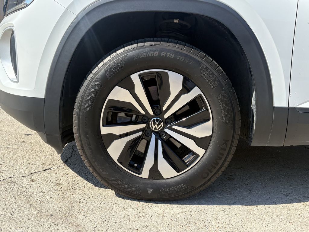 2024 Volkswagen Atlas 2.0T SE  at Big Star Chrysler Jeep Dodge Ram 