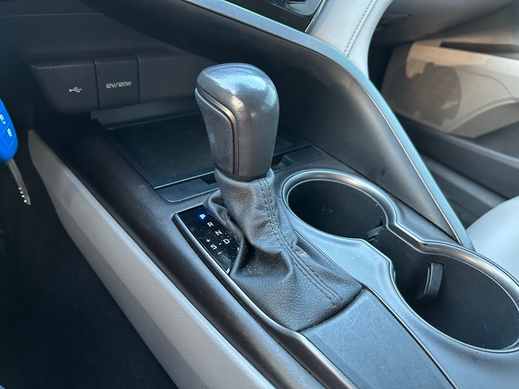 Thumbnail: 2021 Toyota Camry - 27