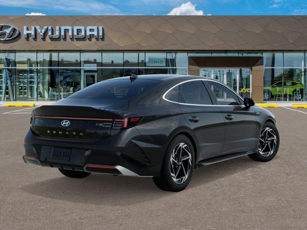 Thumbnail: 2025 Hyundai Sonata - 4