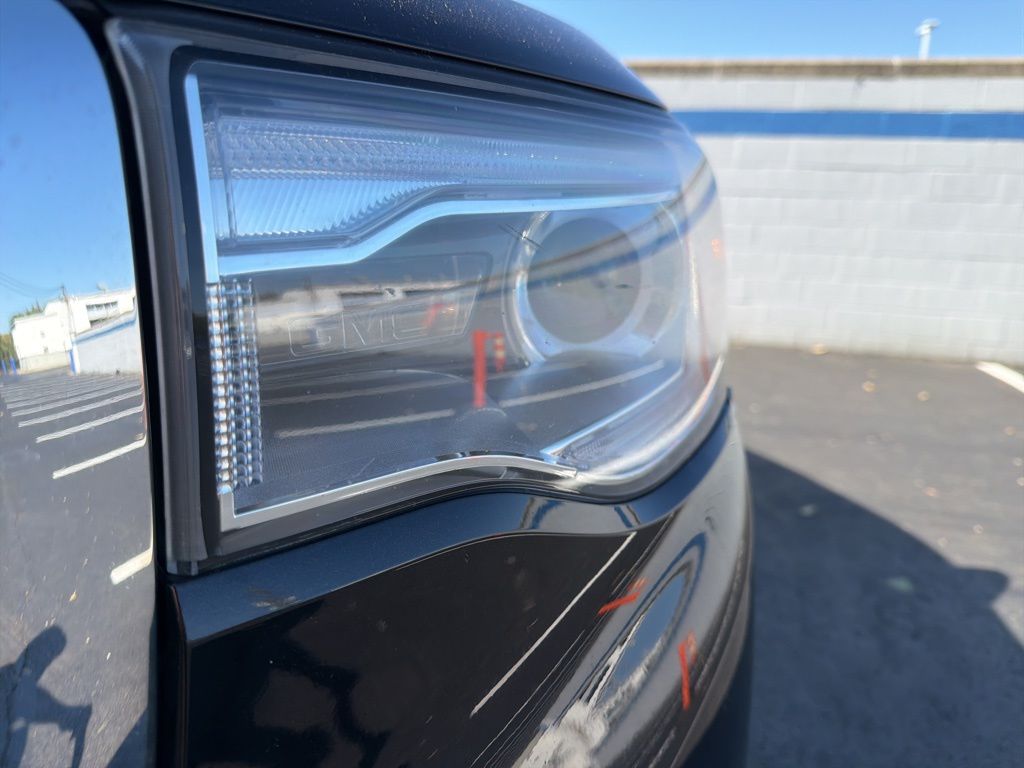 Thumbnail: 2017 GMC Acadia - 9