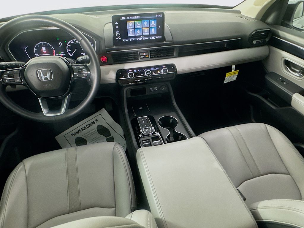 Used Car 2025 Honda Pilot  Ex-l For Sale In Austin, Texas