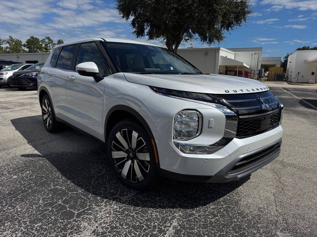 New 2025 Mitsubishi Outlander SUV