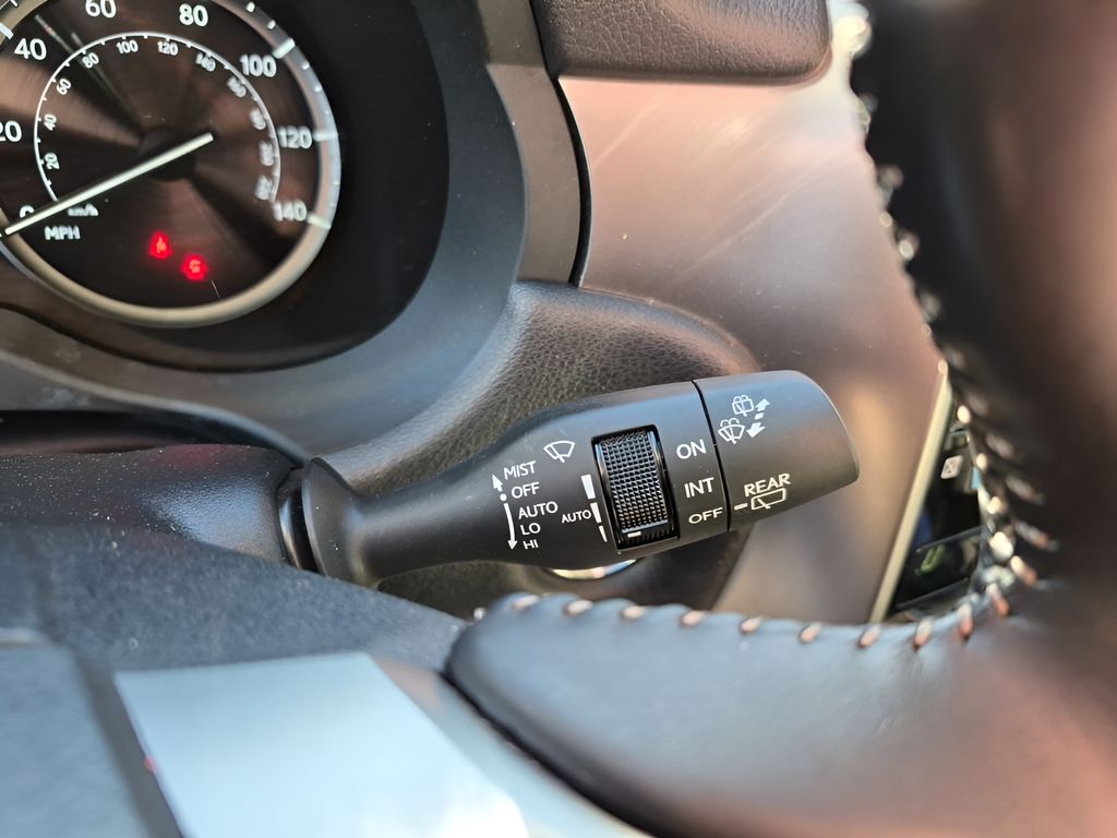 Used 2023 White Lexus 460 Luxury image 38