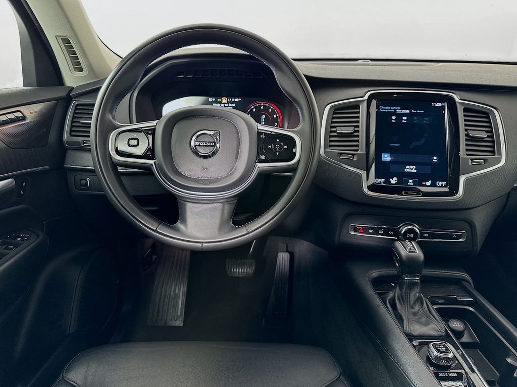 Thumbnail: 2020 Volvo XC90 - 23
