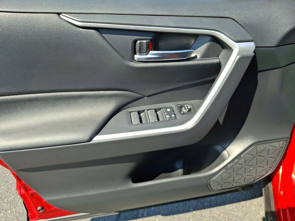 Thumbnail: 2023 Toyota RAV4 - 13