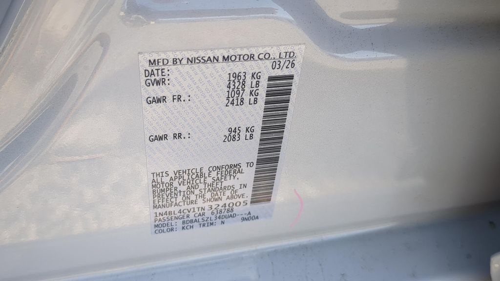 New 2026 Gray Sky Pearl / Super Black Two-tone Nissan SR Midnight Edition® image 27