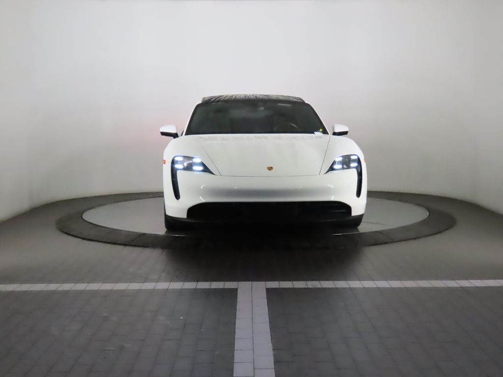 Thumbnail: 2024 Porsche Taycan - 10