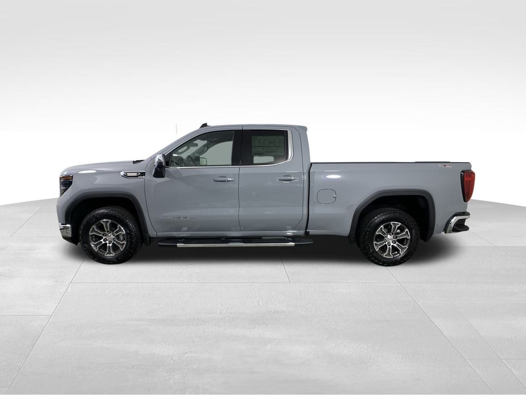 2024 GMC Sierra 1500 SLE 2