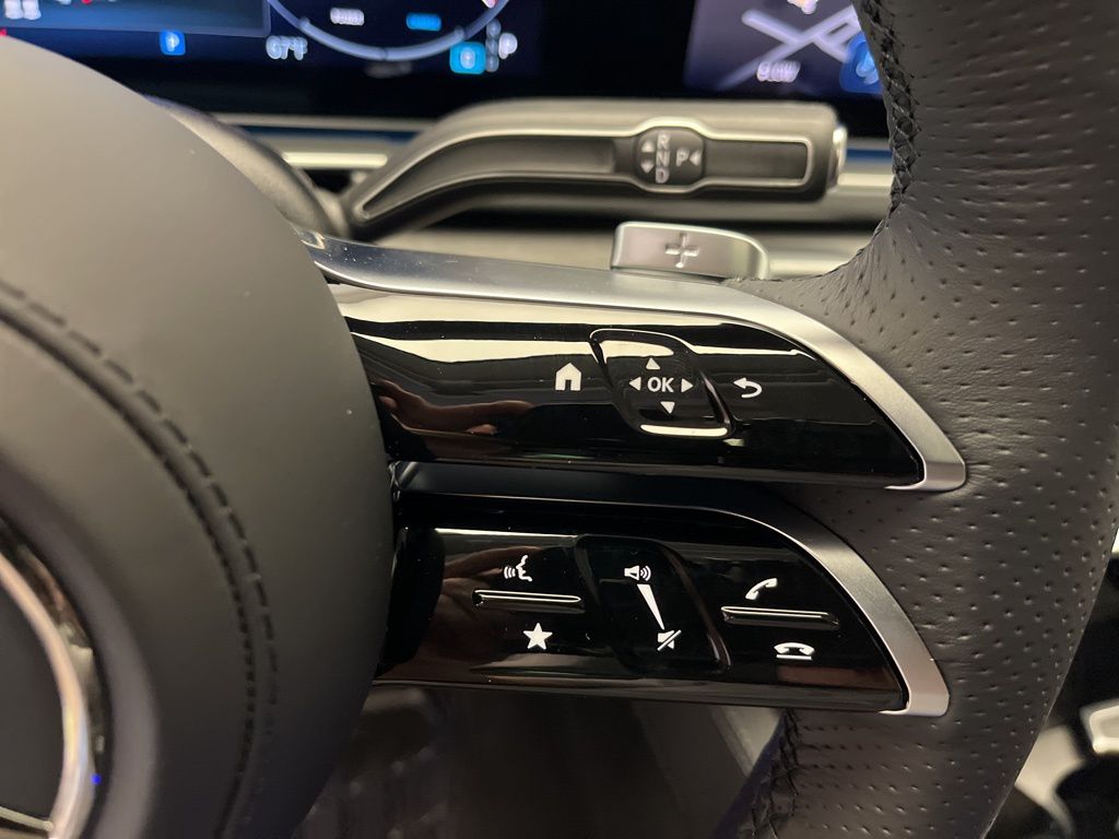 Thumbnail: 2026 Mercedes-Benz GLS - 15