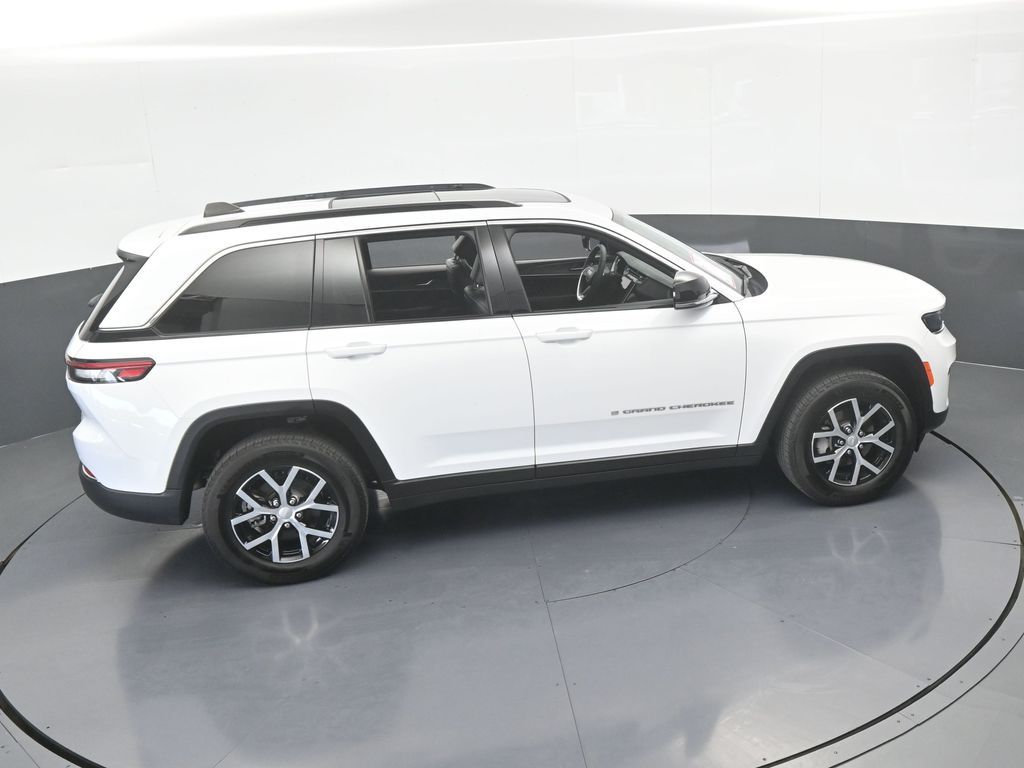 Used 2024 Bright White Clearcoat Jeep Limited image 58