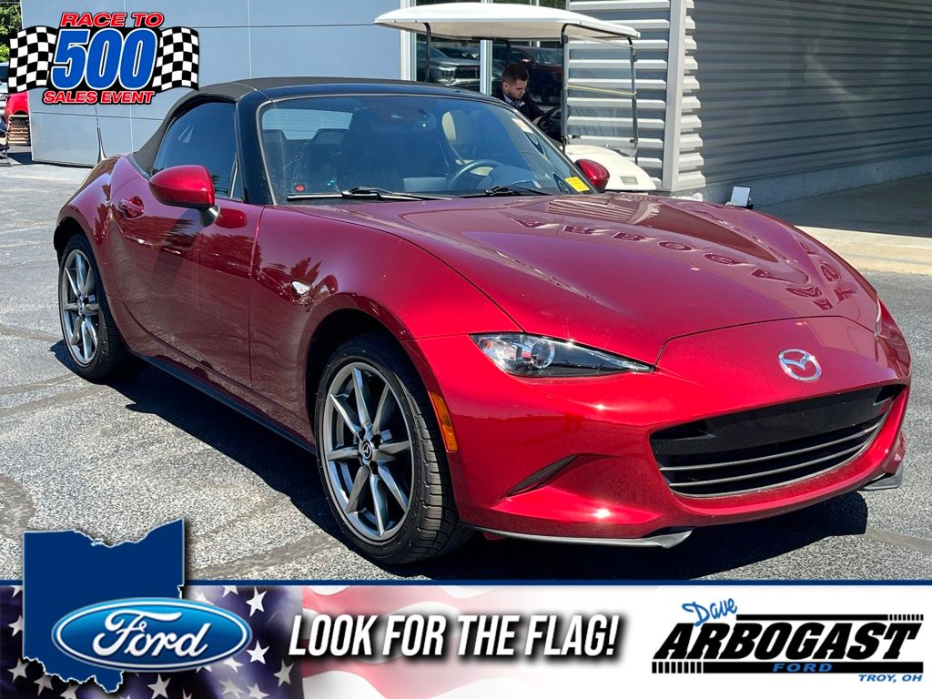 Soul Red Crystal Metallic 2023 Mazda MX-5 Miata Grand Touring RWD Convertible Rear-Wheel Drive 6-Speed Automatic