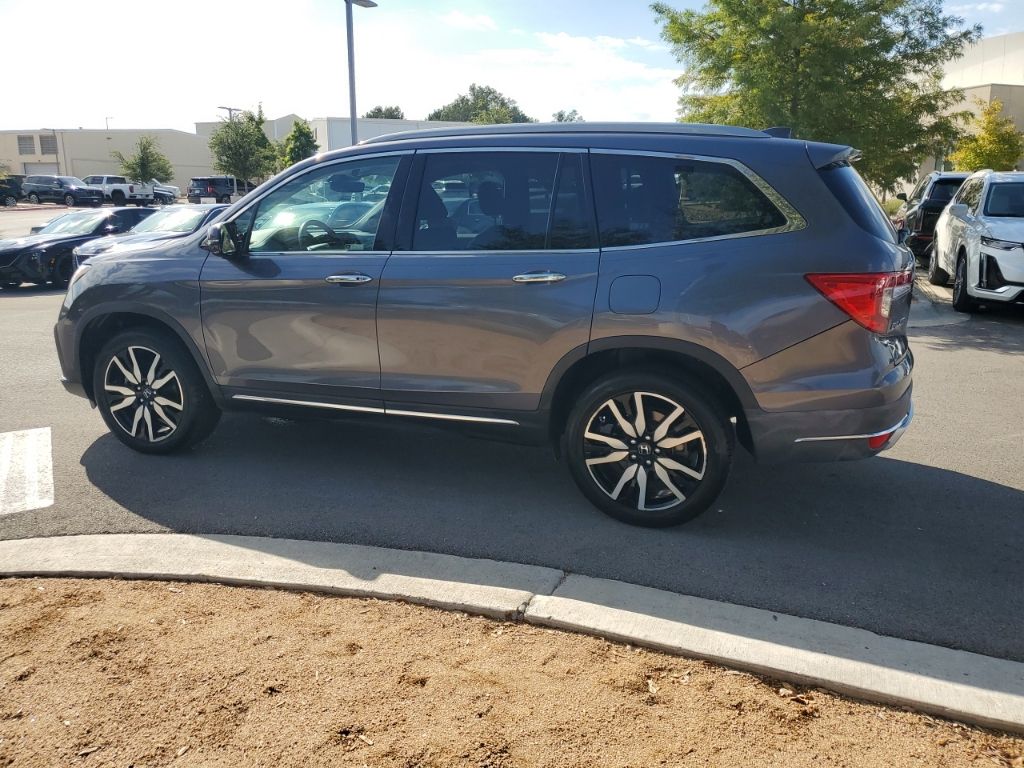 Used Car 2022 Honda Pilot  Touring For Sale Under $35,000 In Austin, Texas