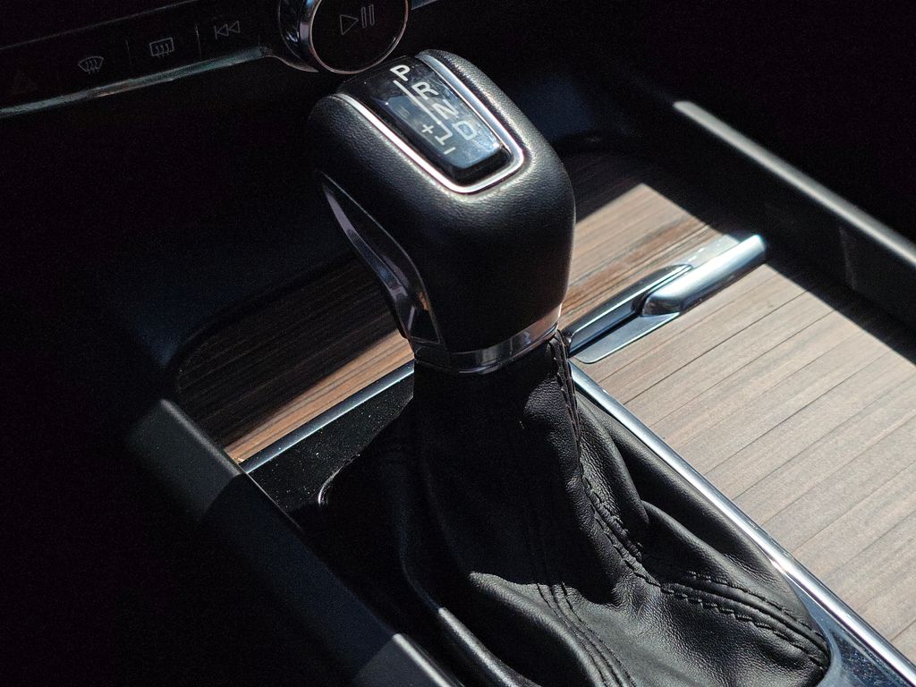 2021 Volvo XC60 T5 Momentum photo 20