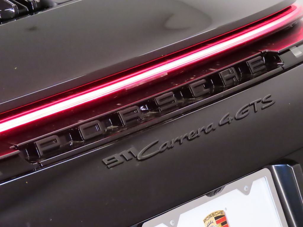 Thumbnail: 2025 Porsche 911 - 20