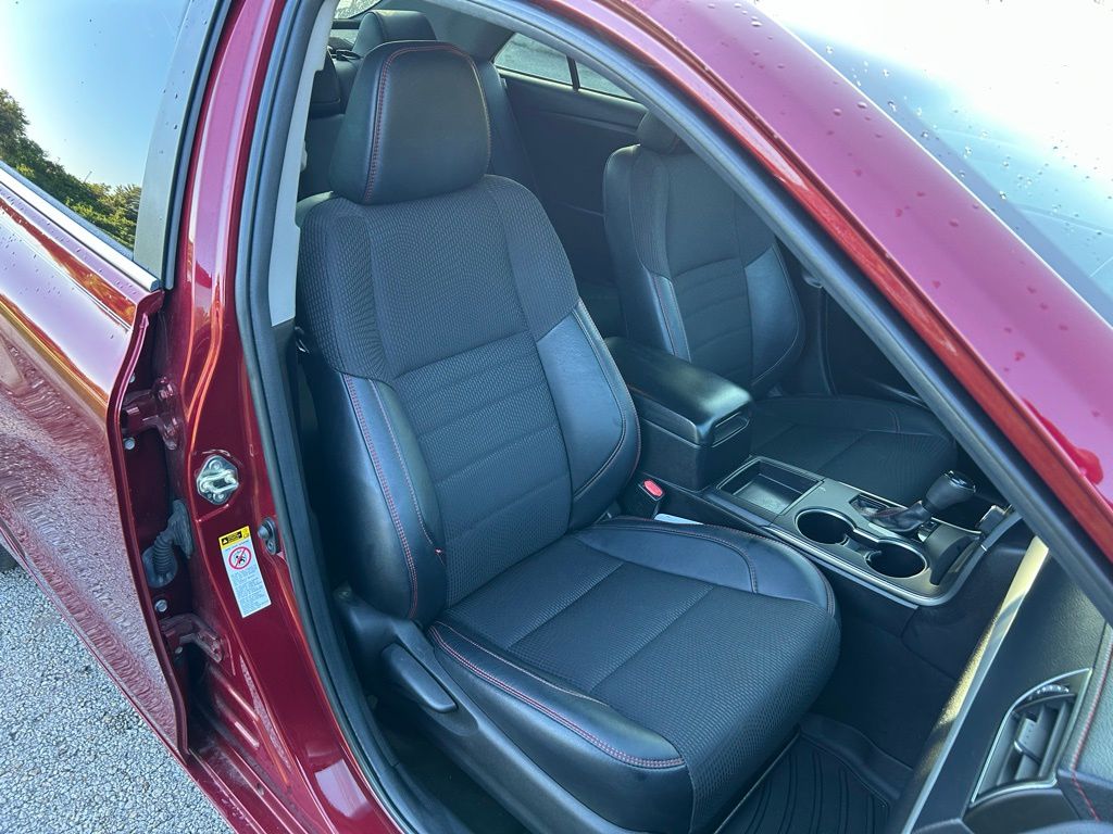 Thumbnail: 2016 Toyota Camry - 15