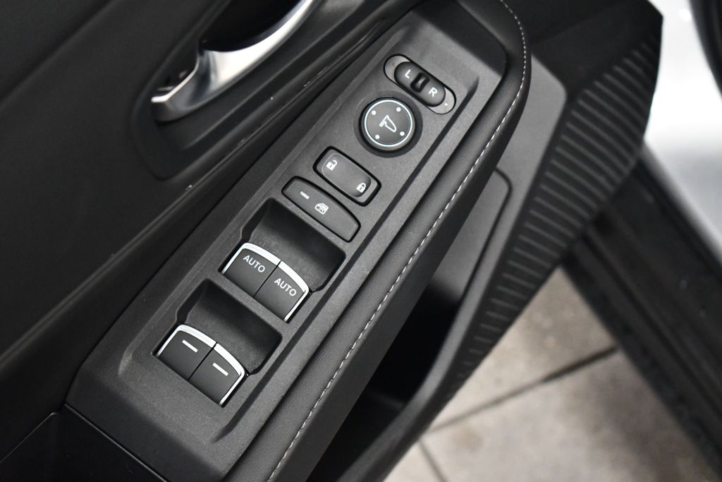 Thumbnail: 2025 Honda Accord - 16