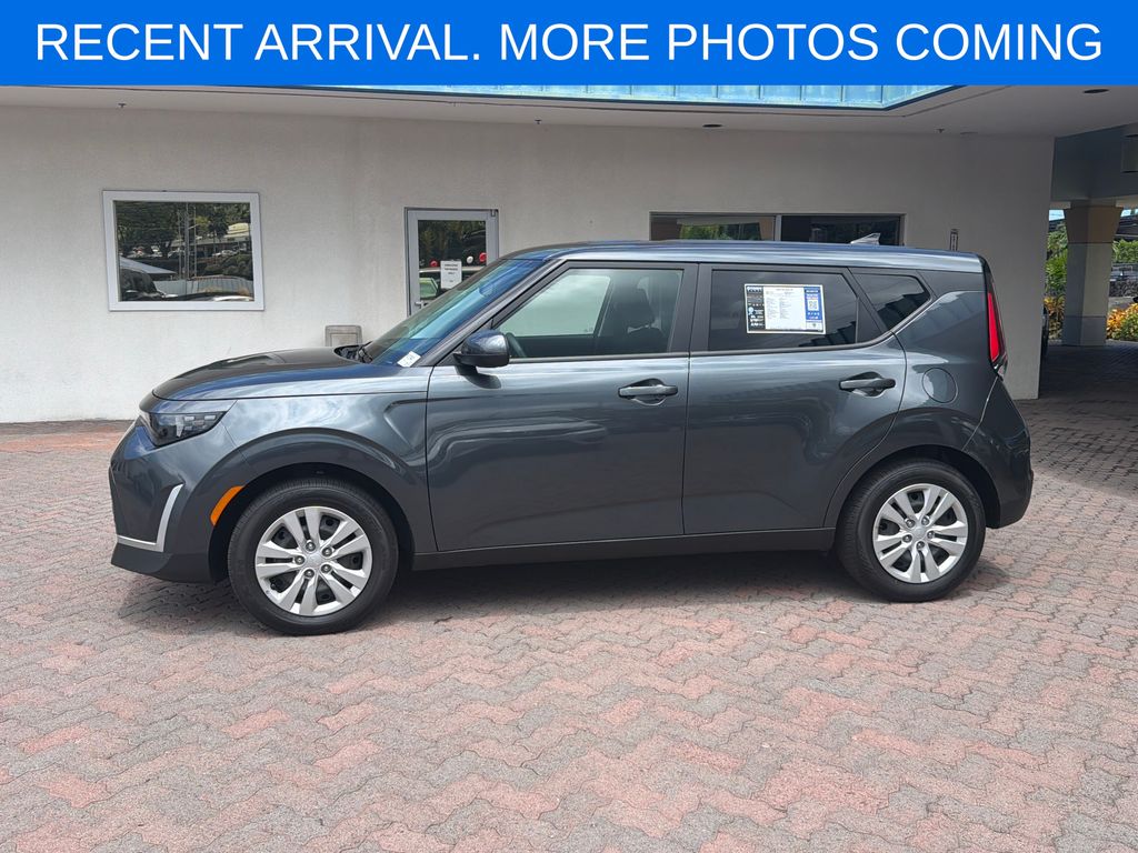 Gravity Gray 2025 Kia Soul LX FWD SUV / Crossover Front-Wheel Drive Continuously Variable Transmission