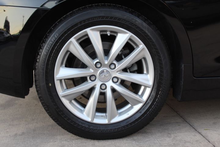 Used Car 2015 Infiniti Q50  Premium For Sale Under $20,000 In Georgetown, Texas