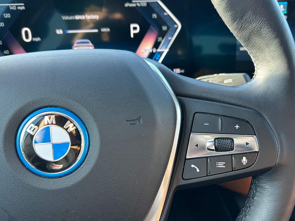 Thumbnail: 2023 BMW i4 - 20