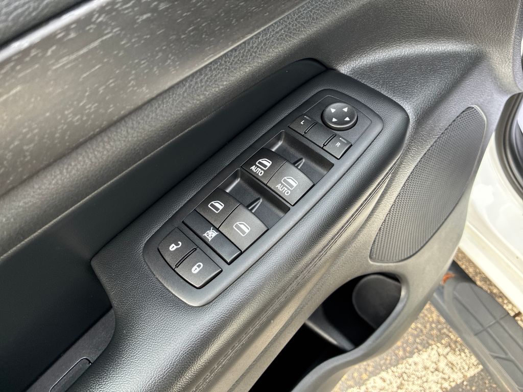 2015 Jeep Grand Cherokee Altitude White at Bob Ruth Ford