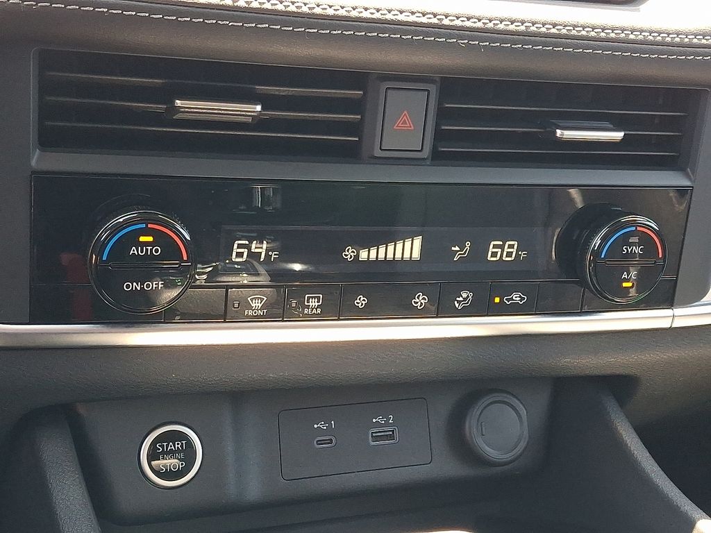 2023 Nissan Rogue — photo 17