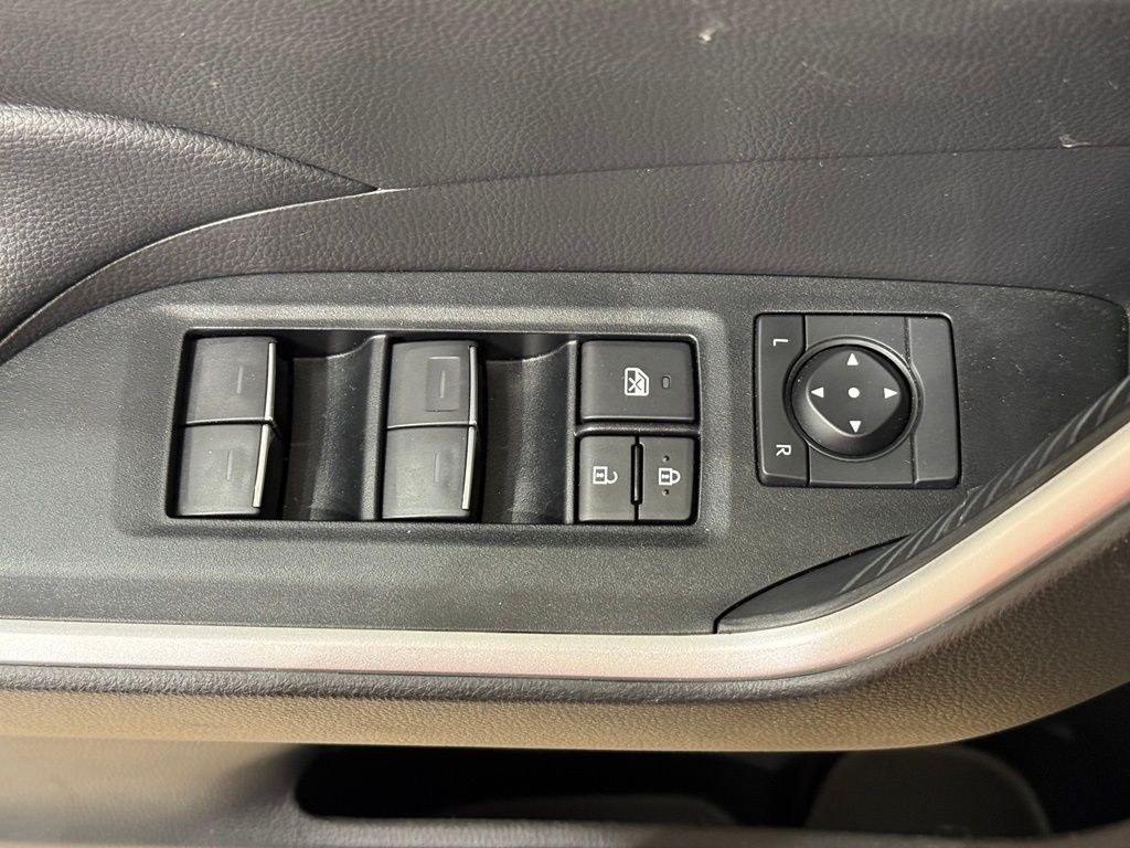 Thumbnail: 2023 Toyota RAV4 - 16