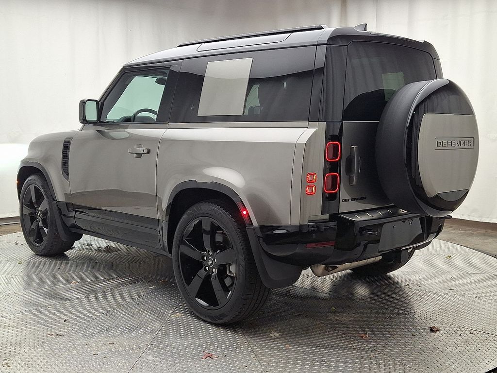 Thumbnail: 2025 Land Rover Defender - 6