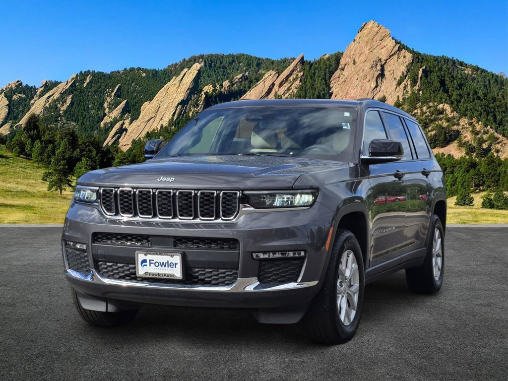 Baltic Gray Metallic Clearcoat 2024 Jeep Grand Cherokee L SUV / Crossover Four-Wheel Drive 8-Speed Automatic