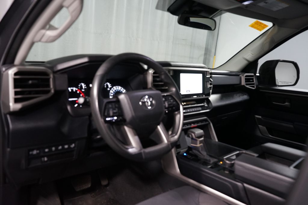 Thumbnail: 2022 Toyota Tundra - 7